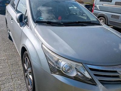 Gebraucht Toyota Avensis T2 155 PS (114 kW) 2012 Silber Kombi
