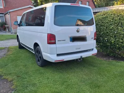 Gebraucht VW Multivan 140 PS (102 kW) 2014 Weiß Van / Kleinbus