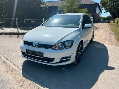 Gebraucht VW Golf VII 86 PS (63 kW) 2017 Weiß Limousine