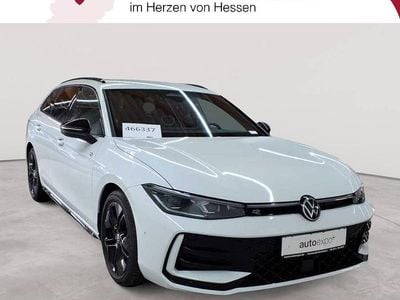 Usata VW Passat R-line 193 CV (141 kW) 2025 Bianco Station wagon