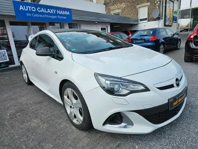 Gebraucht Opel Astra GTC OPC 280 PS (205 kW) 2014 Weiß Limousine