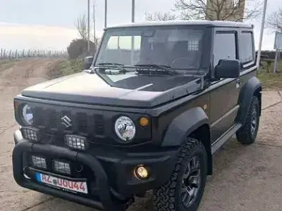 Gebraucht Suzuki Jimny Comfort 102 PS (75 kW) 2021 Schwarz SUV