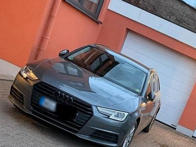 Gebraucht Audi A4 Basis 190 PS (139 kW) 2016 Grau Kombi
