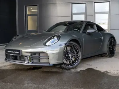 Neu Porsche 911 Carrera 4S 480 PS (353 kW) 2026 Gruen Coupé