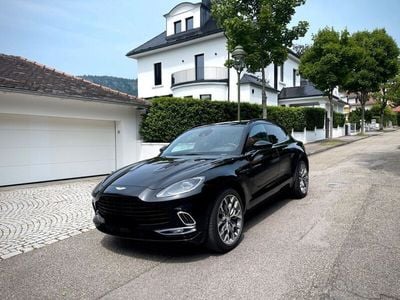 Aston Martin DBX