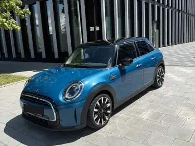Gebraucht Mini Cooper 136 PS (100 kW) 2023 Blau Kleinwagen