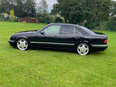 Mercedes E280