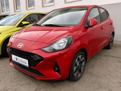 Neu Hyundai i10 79 PS (58 kW) 2025 Dragon red Kleinwagen