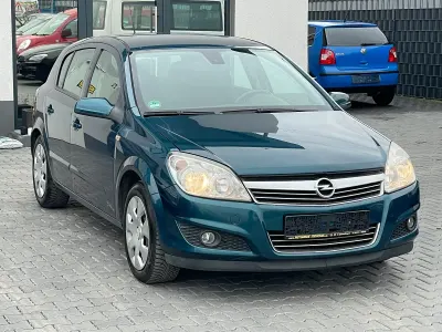 Gebraucht Opel Astra Sport 101 PS (74 kW) 2007 Grün Limousine