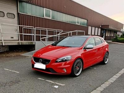 Gebraucht Volvo V40 R-Design 190 PS (139 kW) 2014 Rot Limousine