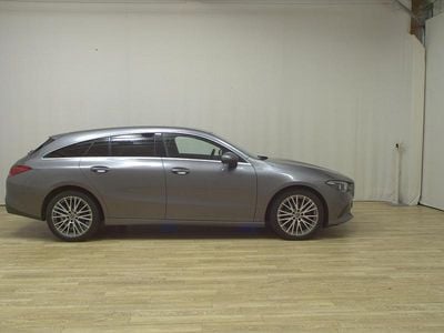 Gebraucht Mercedes CLA200 Shooting Brake Progressive 150 PS (110 kW) 2020 Mountaingrau metallic Kombi