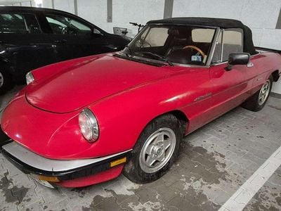 Rot Gebraucht 1986 Alfa Romeo Spider Cabrio | 7.299 €