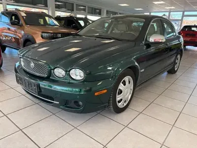Gebraucht Jaguar X-type Executive 230 PS (169 kW) 2009 Grün Limousine