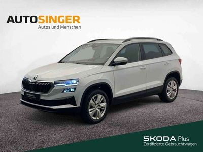 Moonweiss metallic Gebraucht 2024 Skoda Karoq Selection SUV | 31.430 € (Fairer Preis)