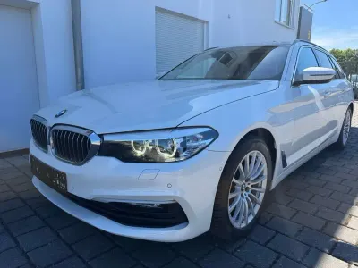 Gebraucht BMW 520 190 PS (139 kW) 2020 Mineralweiss metallic Kombi