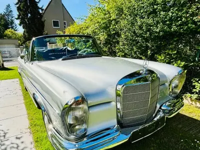 Gebraucht Mercedes W111 160 PS (117 kW) 1962 Silber Cabrio