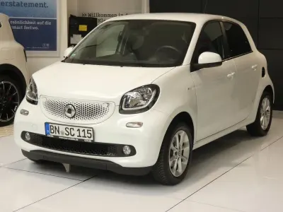 Gebraucht Smart ForFour 90 PS (66 kW) 2019 Weiß Kleinwagen