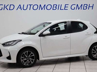 gebraucht Toyota Yaris Club*Kamera*LED*NaviApp*Apple/Android*1.HD