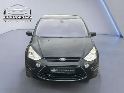 Gebraucht Ford S-MAX Titanium 163 PS (119 kW) 2015 Schwarz Van / Kleinbus