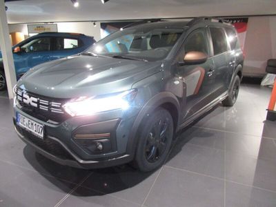 Zedergrün Gebraucht 2024 Dacia Jogger Extreme Van / Kleinbus | 23.440 € (Etwas zu teuer)