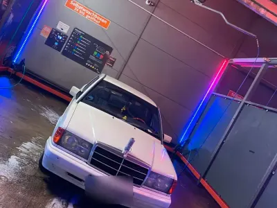 Gebraucht Mercedes 190 109 PS (80 kW) 1991 Weiß Limousine