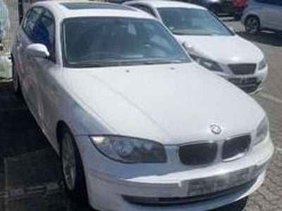 Gebraucht BMW 118 143 PS (105 kW) 2008 Alpinweiss iii Kleinwagen