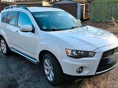 Gebraucht Mitsubishi Outlander 147 PS (108 kW) 2011 Weiß SUV