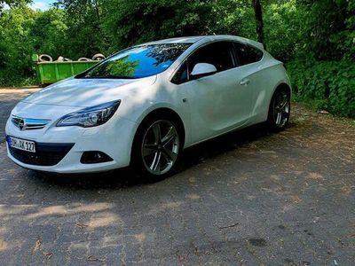 Opel Astra GTC