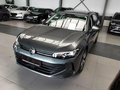 Neu VW Passat 150 PS (110 kW) 2025 Grau Kombi