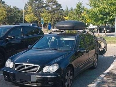 Schwarz Gebraucht 2006 Mercedes C220 Avantgarde Kombi | 2.499 € (Fairer Preis)