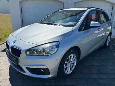 Gebraucht BMW 218 Active Tourer Advantage 136 PS (100 kW) 2017 Glaciersilber Van / Kleinbus