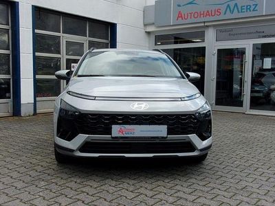 Neu Hyundai Bayon Premium 79 PS (58 kW) 2025 Grau SUV