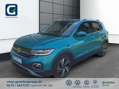 Używany VW T-Cross Style 110 KM (80 kW) 2022 Zielony SUV