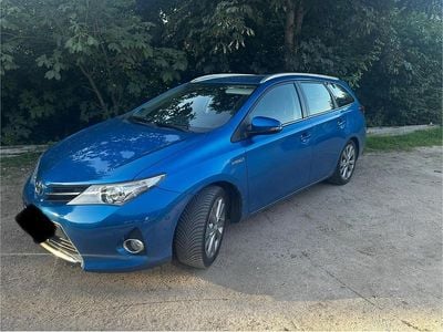 Toyota Auris Hybrid