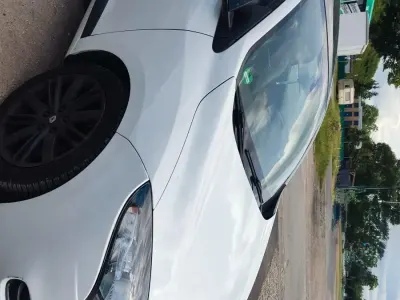 Gebraucht Renault Mégane Coupé 140 PS (102 kW) 2012 Weiß Coupé