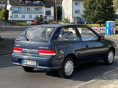 Blau Gebraucht 1994 Suzuki Swift GLS Kleinwagen | 1.450 €