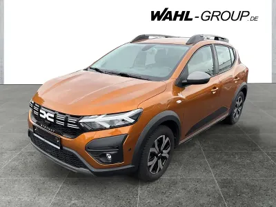 Gebraucht Dacia Sandero Expression 110 PS (80 kW) 2023 Orange Kleinwagen