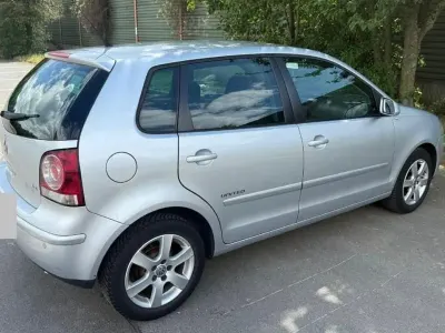 Gebraucht VW Polo United 69 PS (50 kW) 2009 Silber Kleinwagen