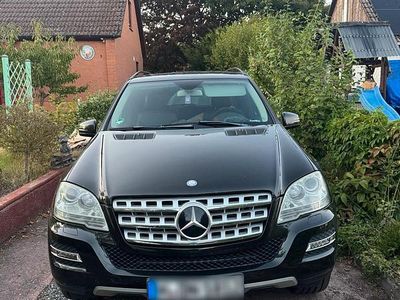 Gebraucht Mercedes ML350 230 PS (169 kW) 2010 Schwarz SUV