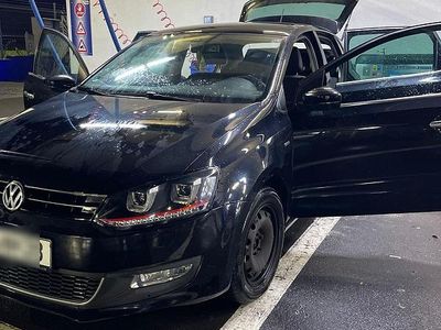 Schwarz Gebraucht 2014 VW Polo Limousine | 6.999 €