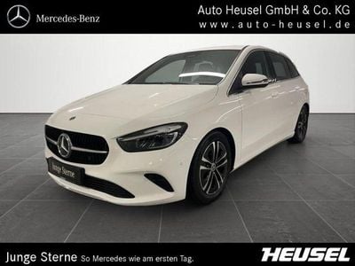 Gebraucht Mercedes B200 Progressive 163 PS (119 kW) 2024 Unilack polarweiß Van / Kleinbus
