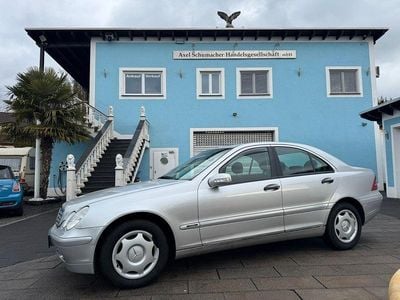 Gebraucht Mercedes C220 Classic 143 PS (105 kW) 2003 Silber Limousine