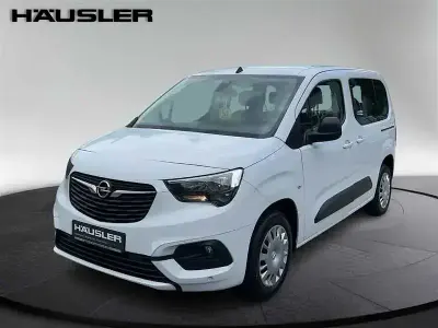 Second-hand Opel Combo Life Edition 102 CP (75 kW) 2022 Alb SUV