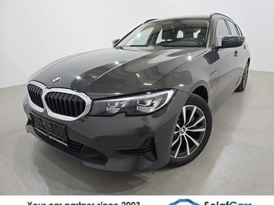 BMW 330e