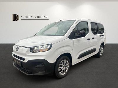 Neu Fiat Doblò 131 PS (96 kW) 2025 Weiß Van / Kleinbus