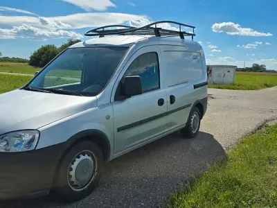 Gebraucht Opel Combo Edition 90 PS (66 kW) 2006 Silber Van / Kleinbus