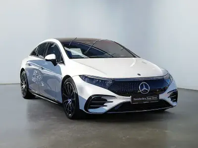 Gebraucht Mercedes EQS450+ AMG 244 kW (333 PS) 2021 Weiß designo diamantweiß bright (metallic) Limousine