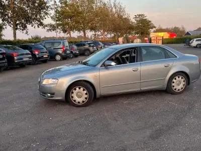 Gebraucht Audi A4 101 PS (74 kW) 2008 Silber Limousine