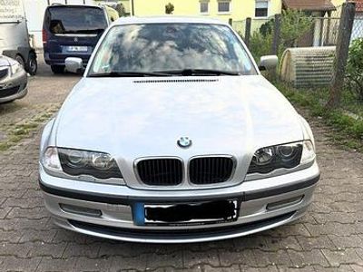 Usata BMW 323 170 CV (125 kW) 1999 Argento Berlina