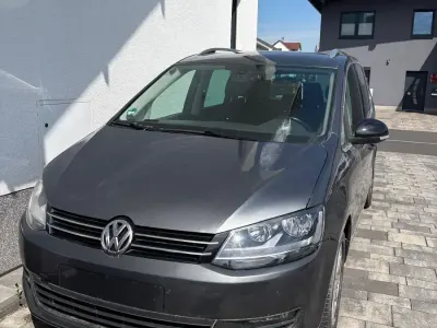 Gebraucht VW Sharan 140 PS (102 kW) 2011 Grau Van / Kleinbus